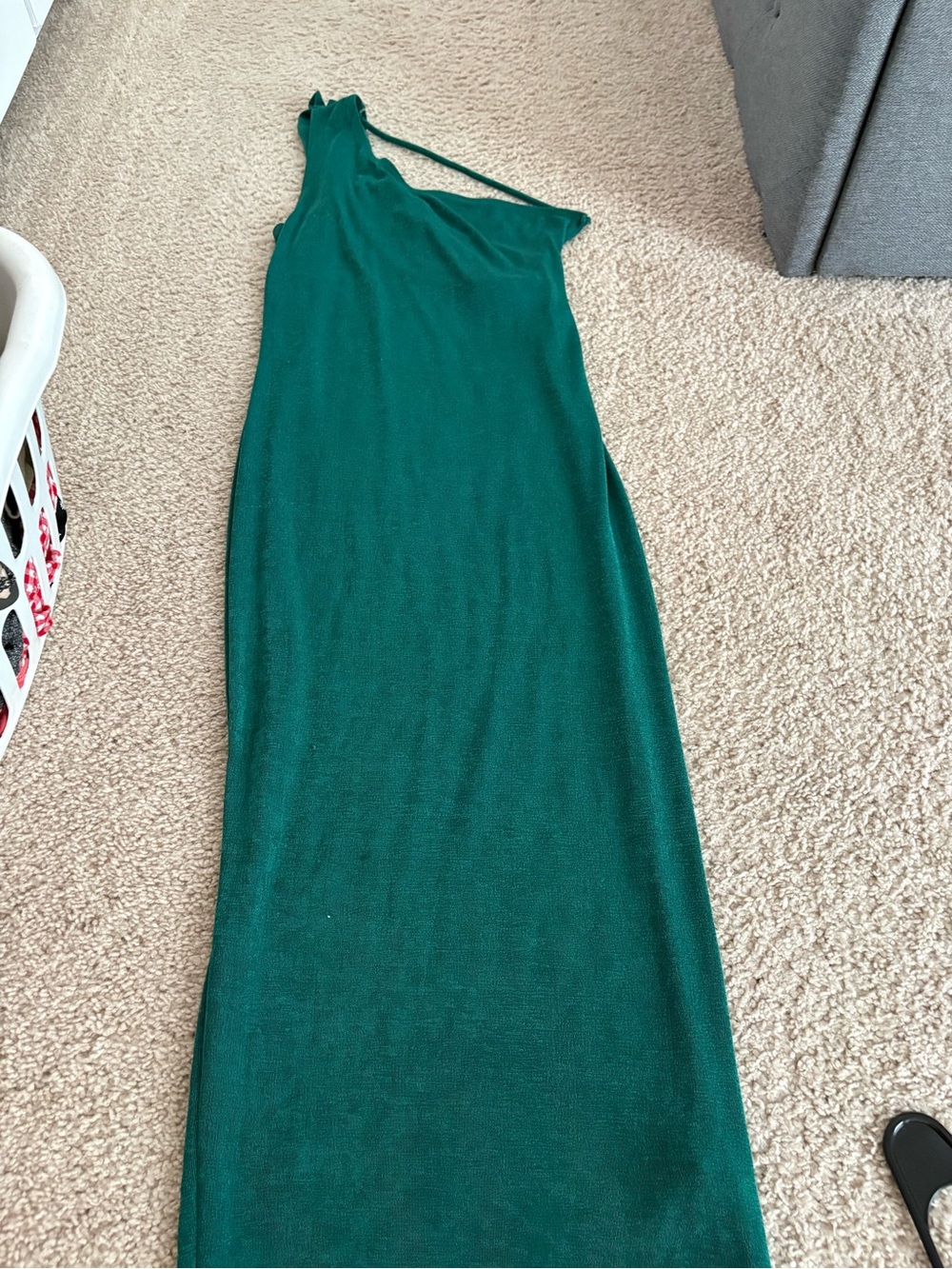 One-Shoulder Emerald Green Maxi Dress